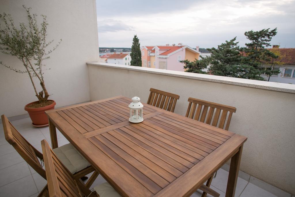 Apartments Rina Novalja Zewnętrze zdjęcie